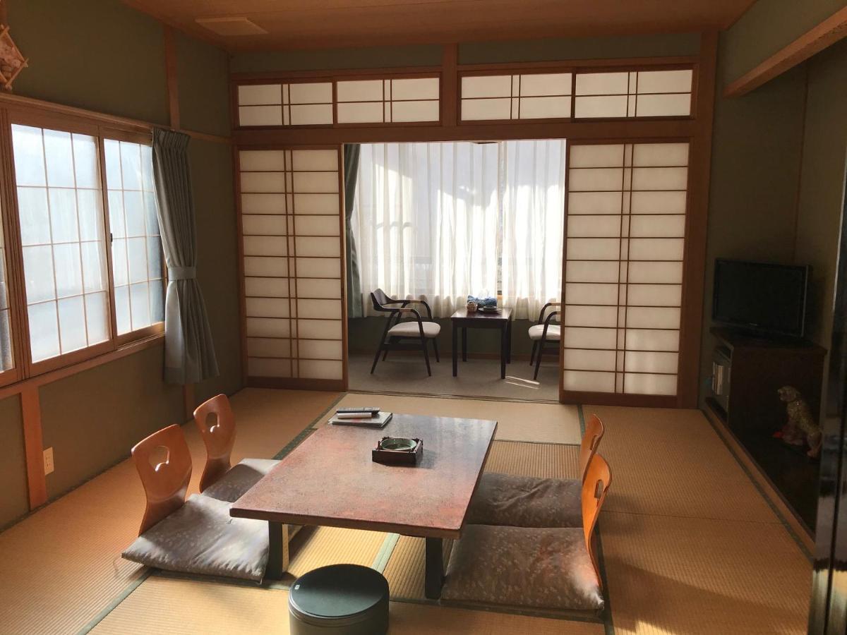 Ryokan Tanaka Takayama  Bagian luar foto